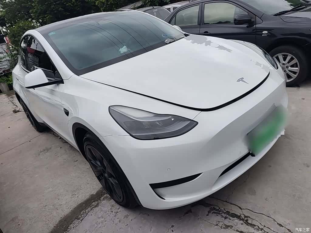 Tesla Model Y, 2024 4