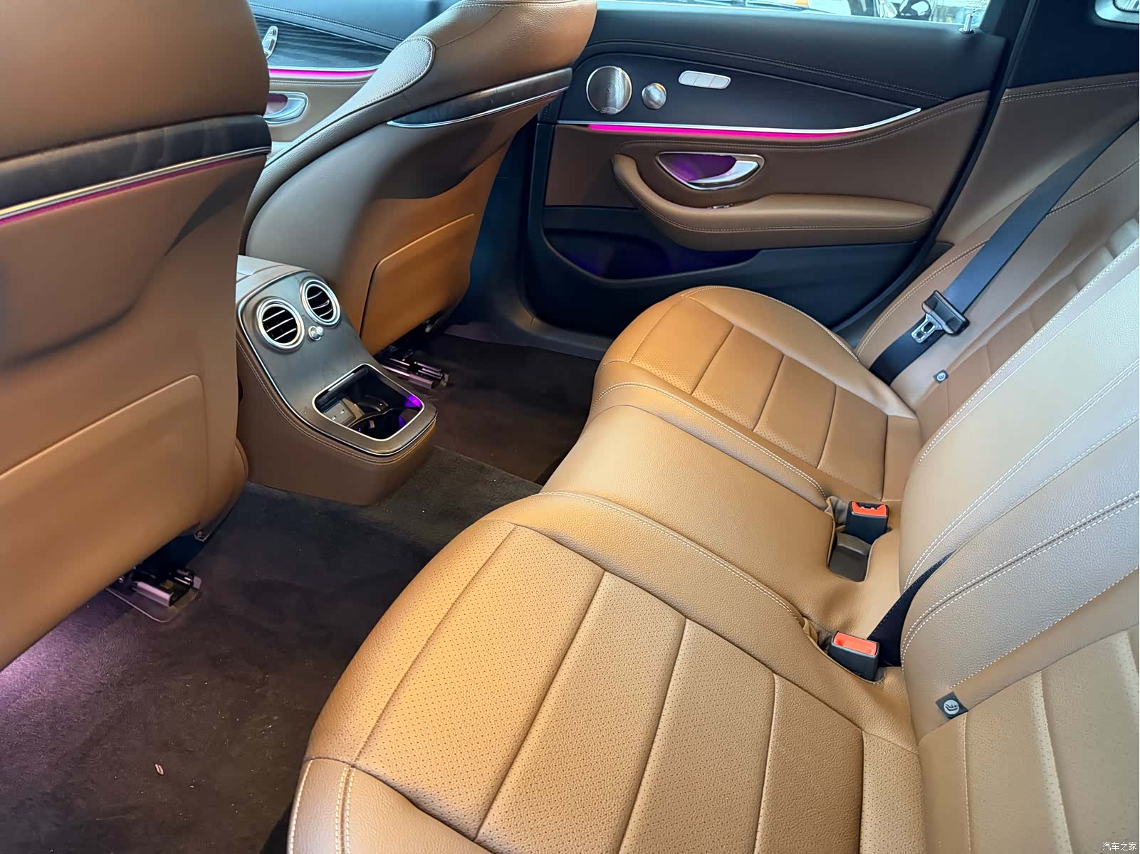 Mercedes-Benz E-Class, 2022 7