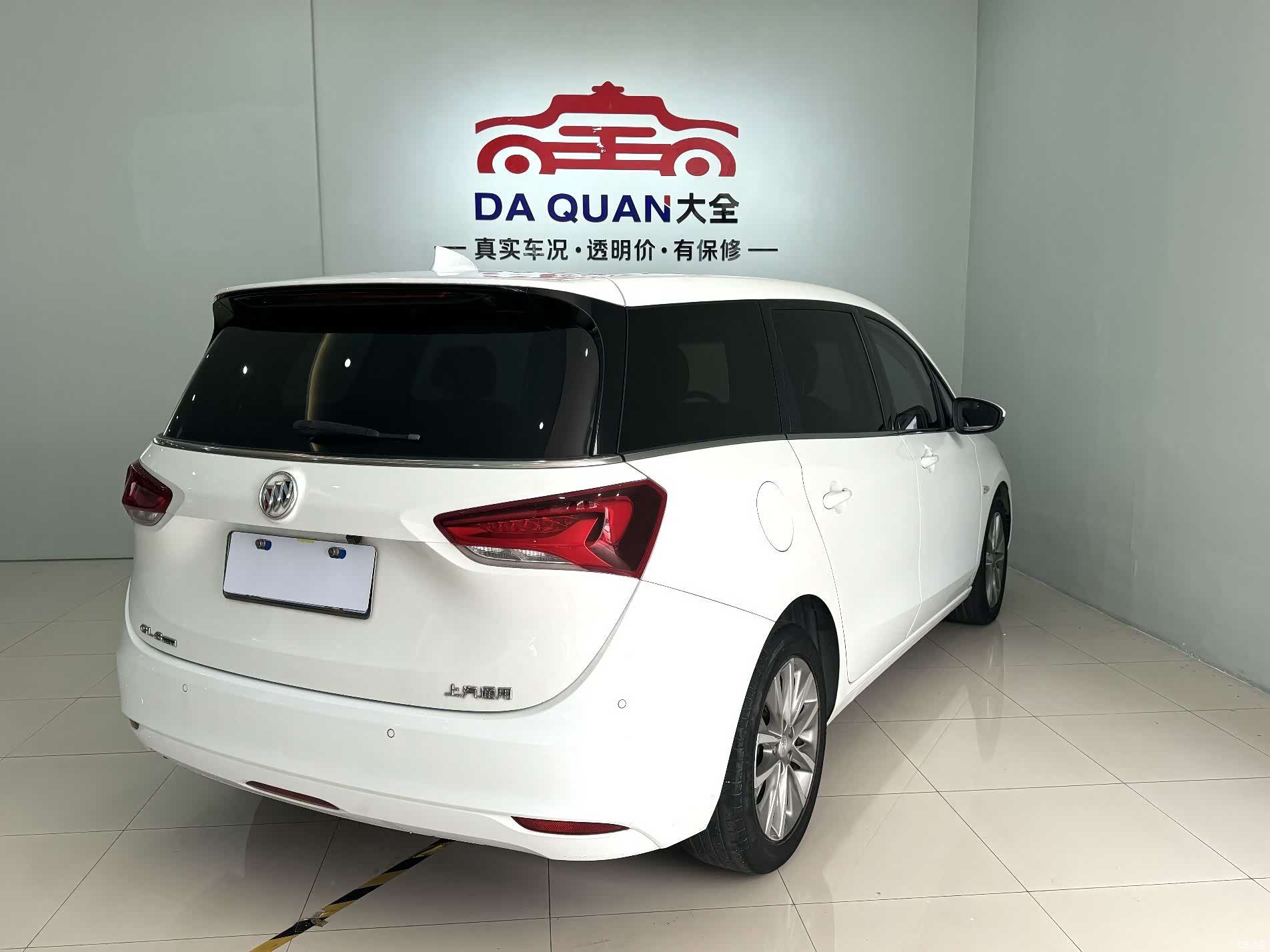 Buick GL6, 2018 17