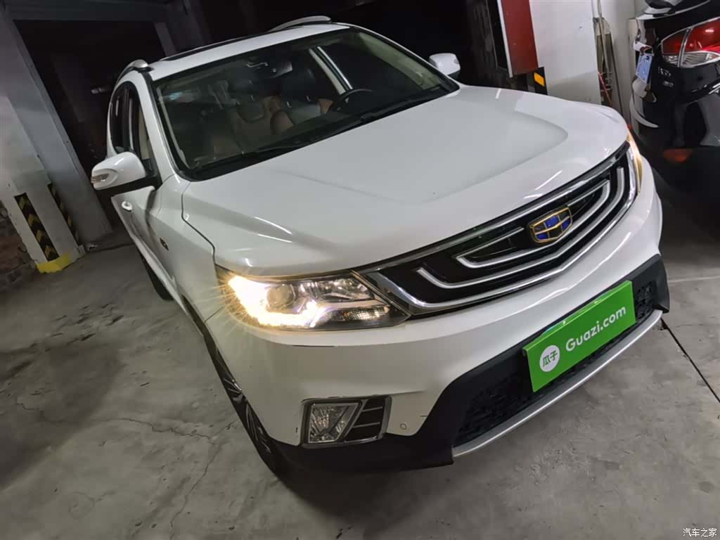 Geely X6, 2017 4