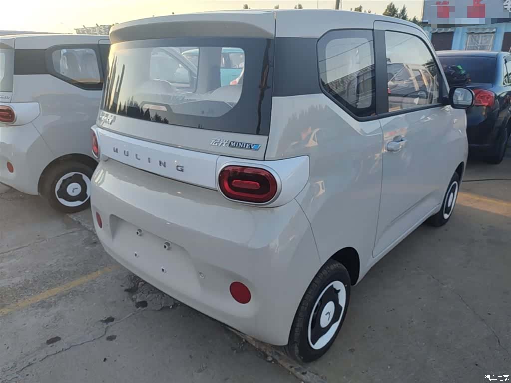 Wuling MINIEV, 2026 7