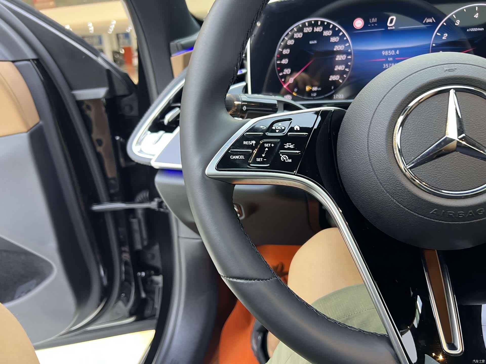 Mercedes-Benz E-Class, 2025 16