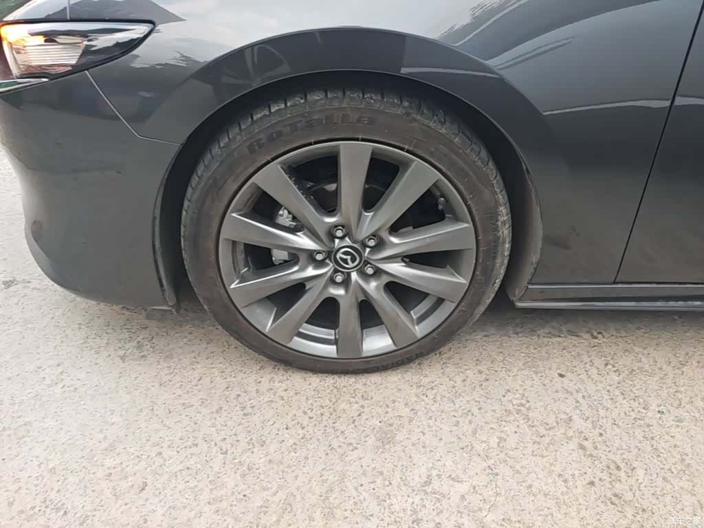 Mazda Mazda3, 2025 23