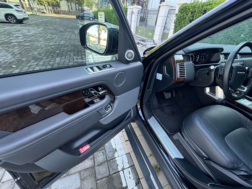Land Rover Range Rover Land Rover Range Rover