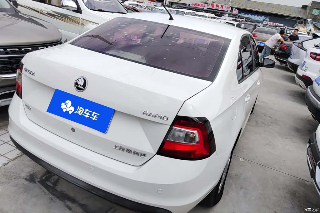 Skoda Rapid, 2018 3