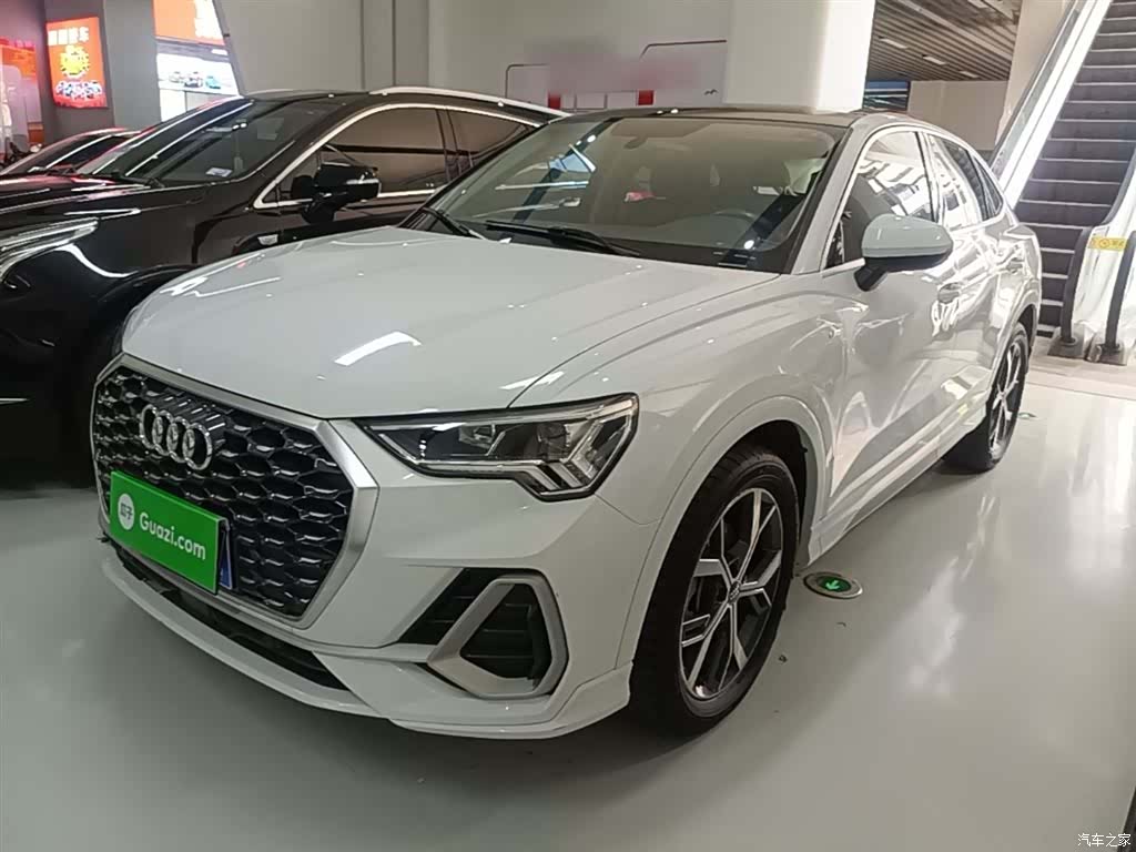 Audi Q3, 2021 1