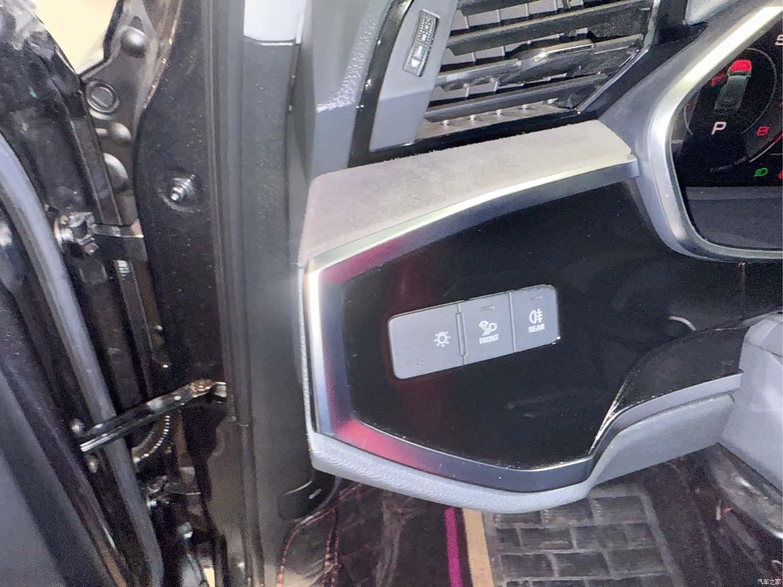 Audi Q3, 2023 11