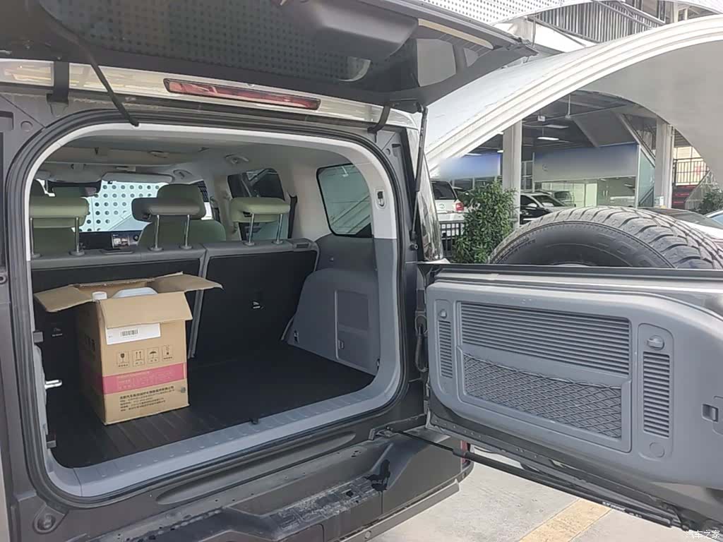 BAIC BJ40, 2025 19