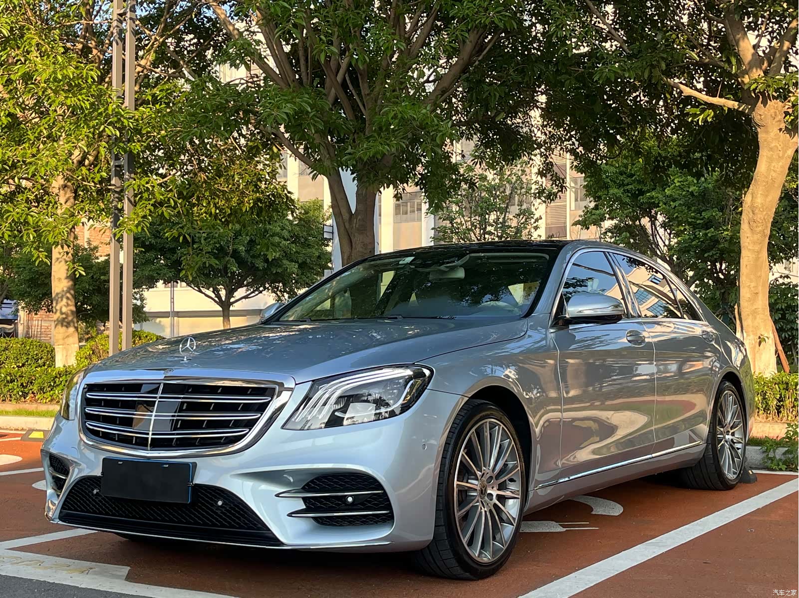 Mercedes-Benz S-Class, 2015 1