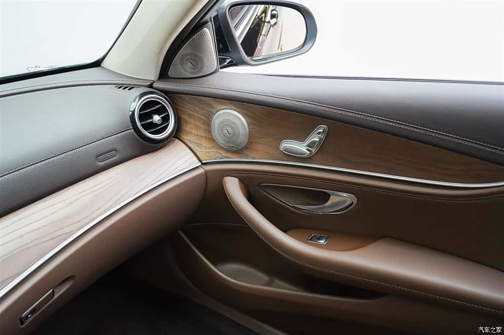 Mercedes-Benz E-Class, 2016 11