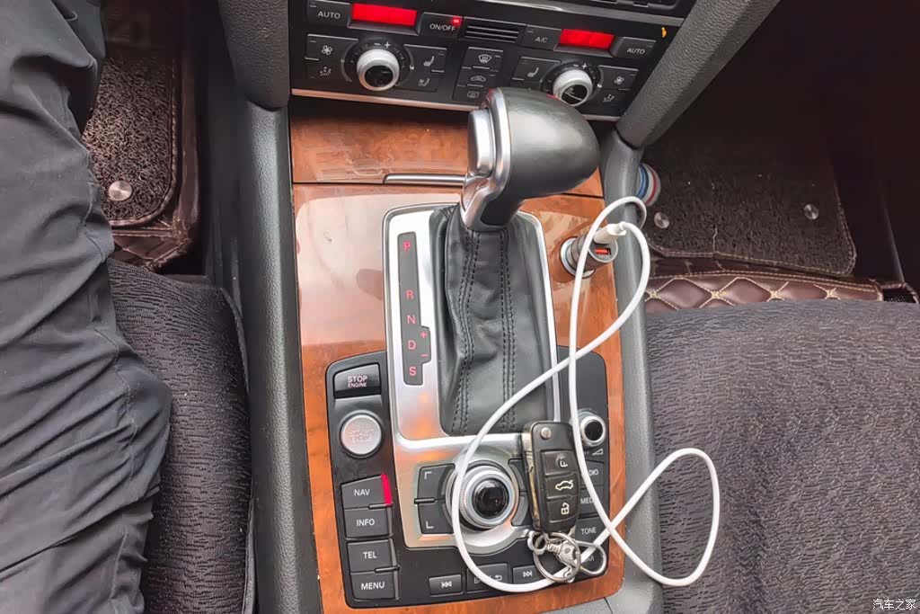 Audi Q7, 2015 16