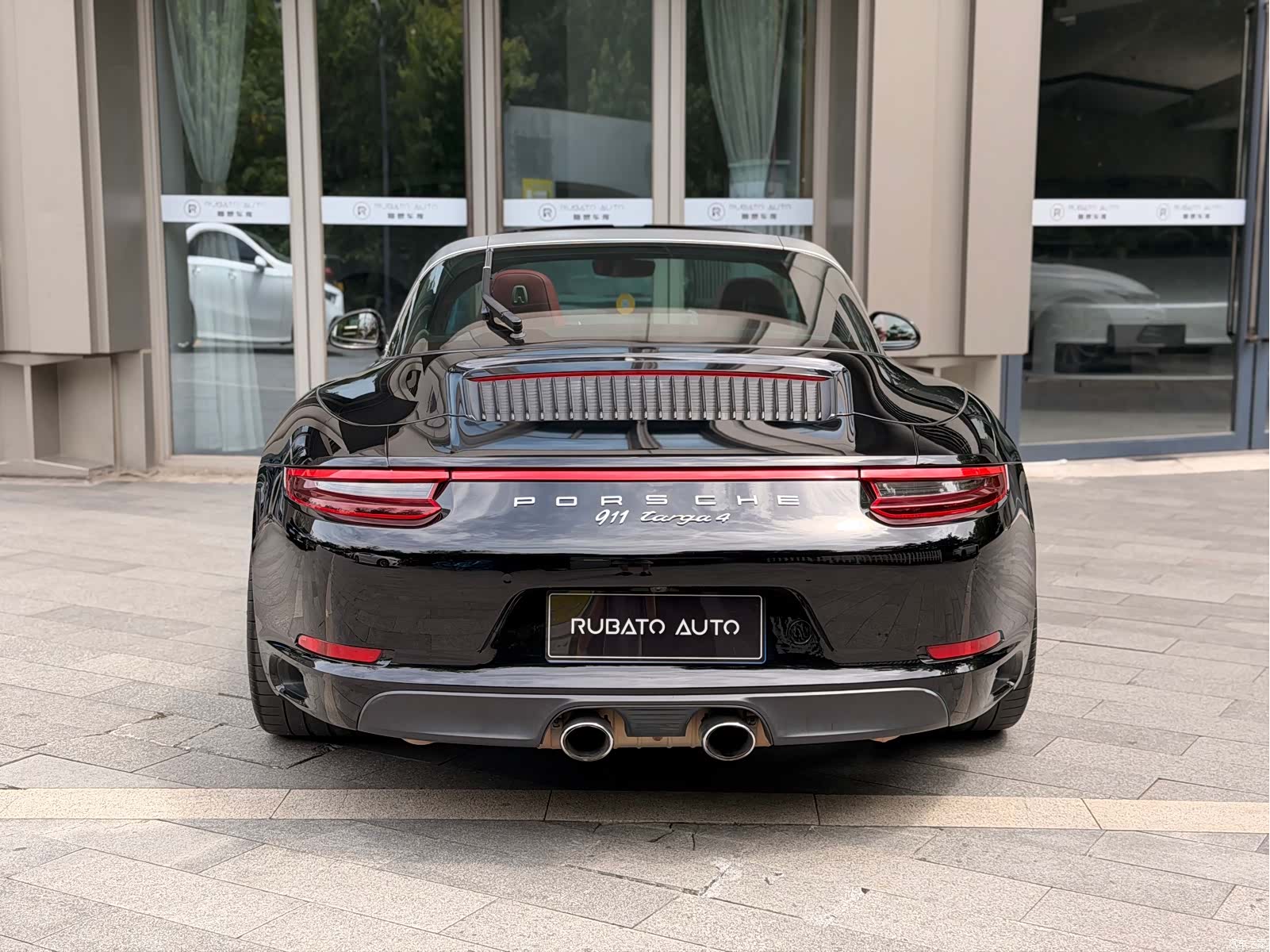 Porsche 911, 2017 3