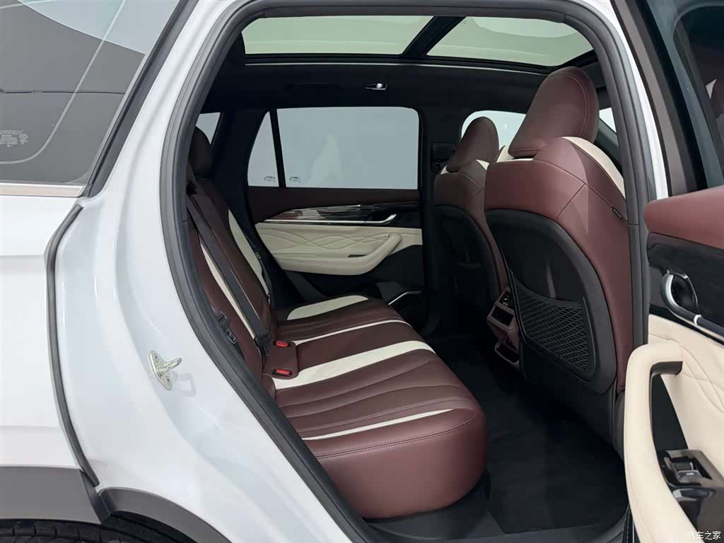 Geely Xingyue L, 2024 20