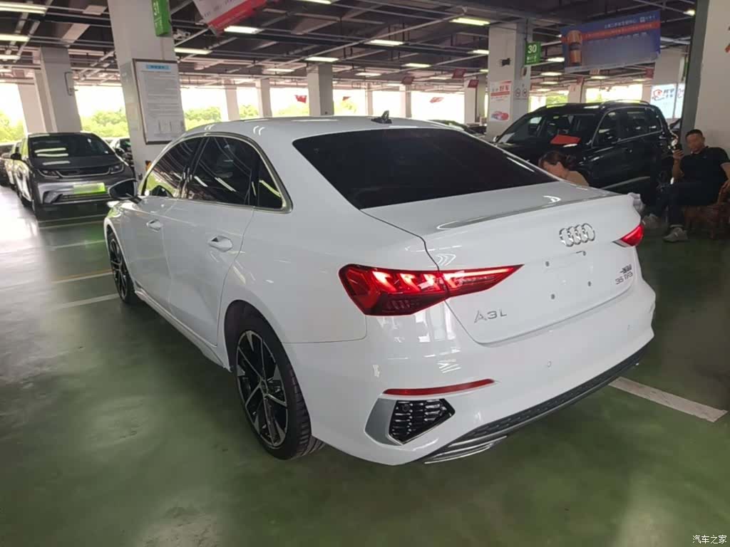 Audi A3, 2023 все фото