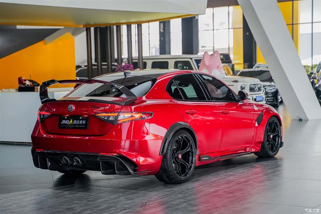Alfa Romeo Giulia, 2022 22