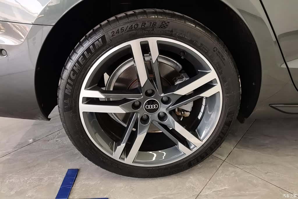 Audi A4L, 2023 6