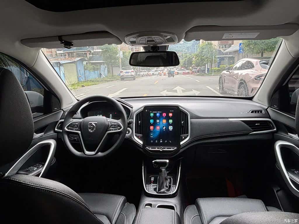 Wuling 530, 2020 6