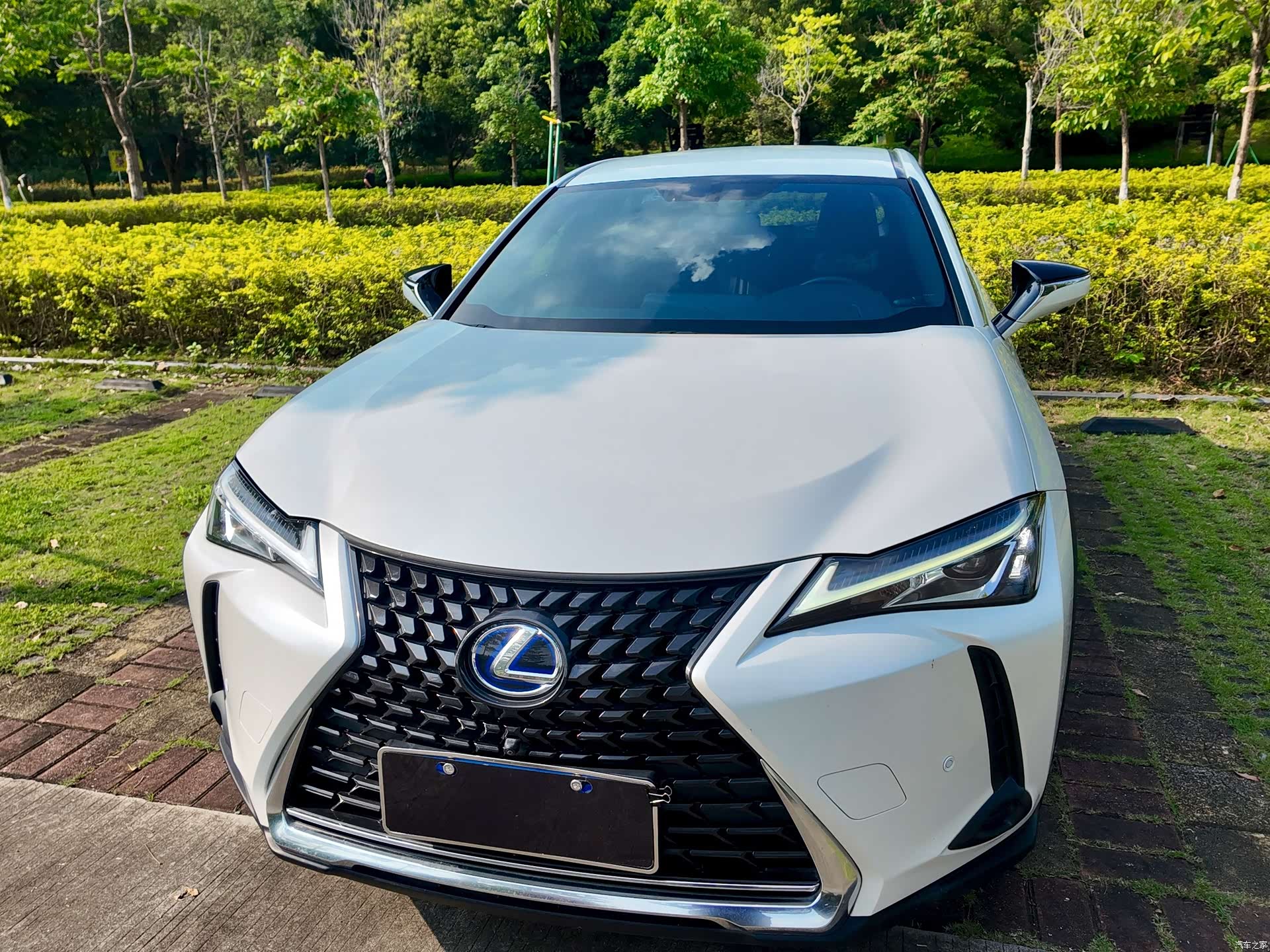 Lexus UX, 2019 1