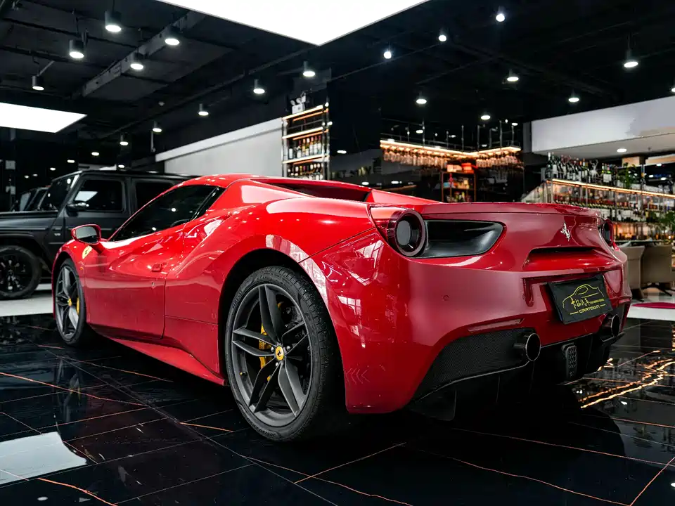 Ferrari 488