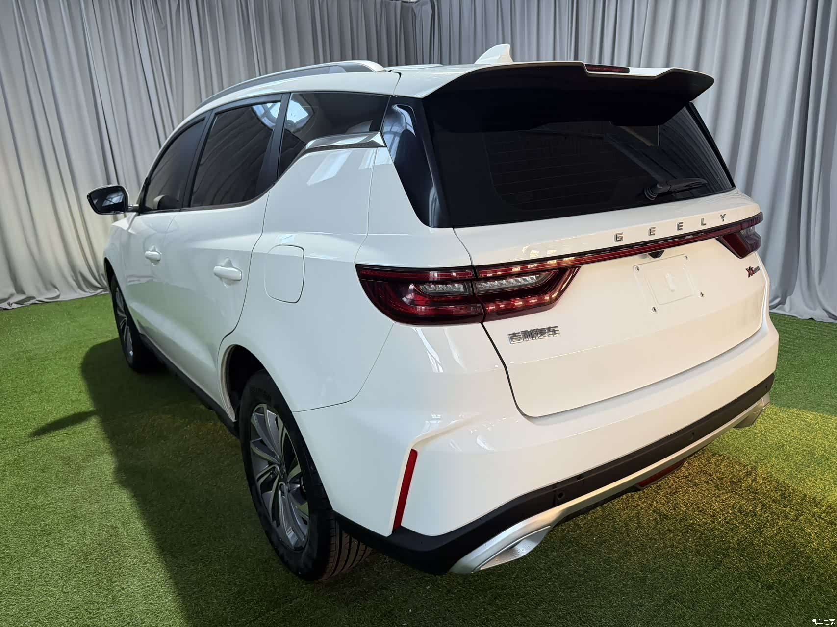 Geely X6, 2022 6