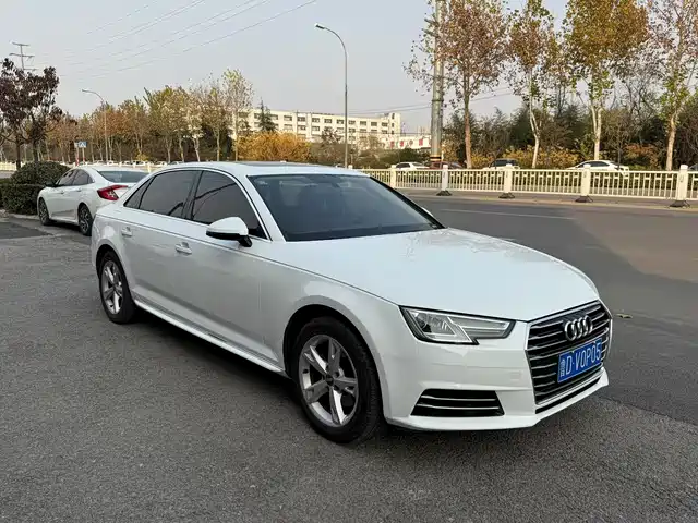 Audi A4L 2018 — купить из Китая под заказ