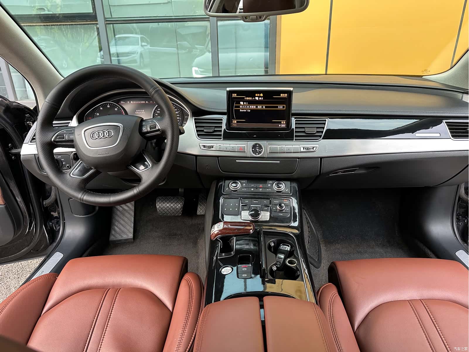 Audi A8L, 2014 3