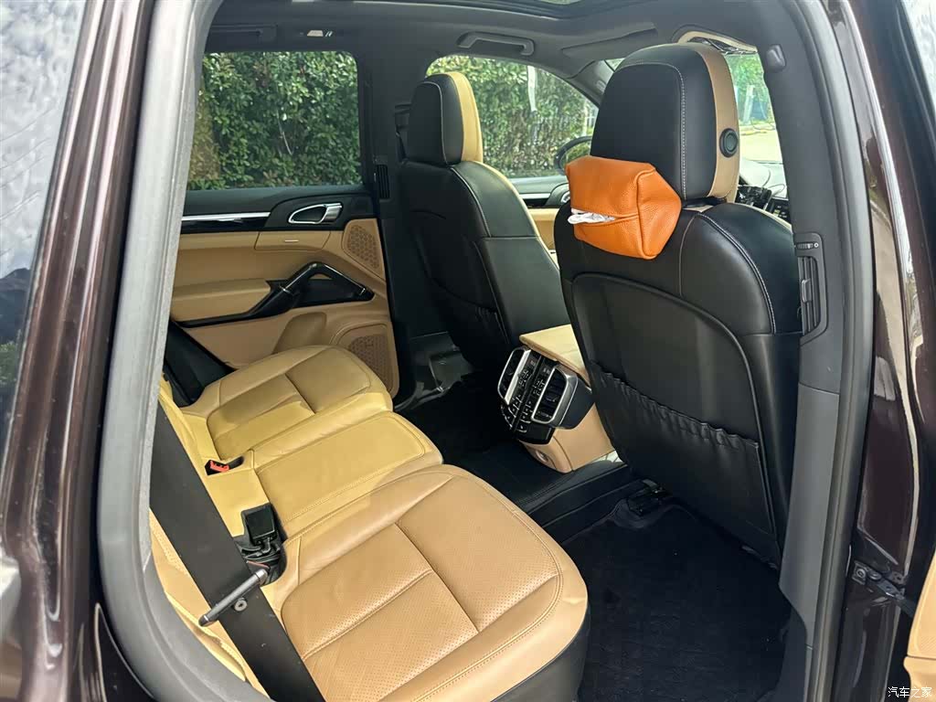 Porsche Cayenne, 2014 9