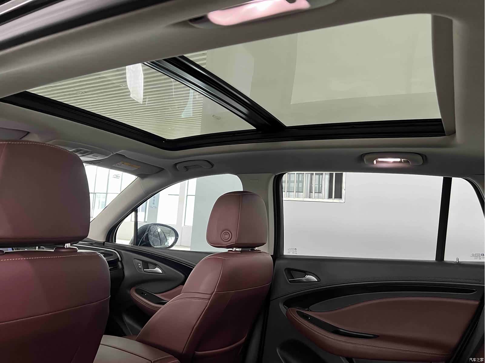 Buick Envision Plus, 2021 16