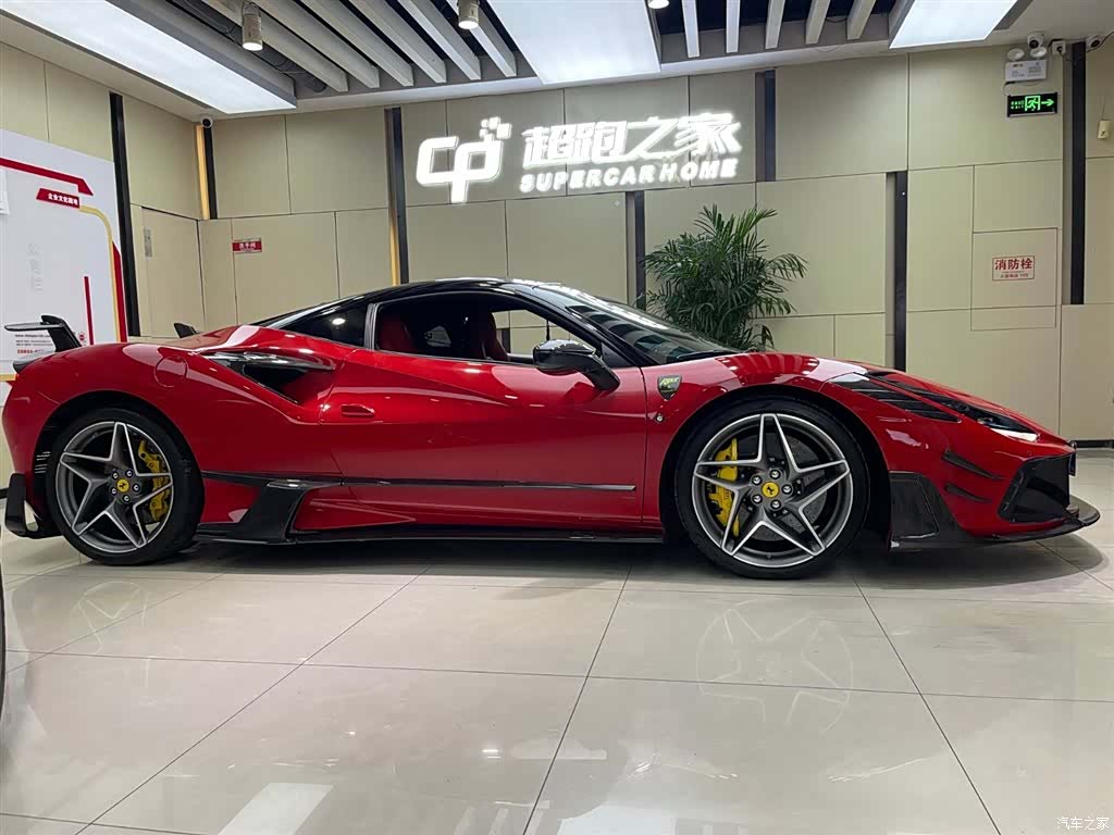 Ferrari F8, 2021 4