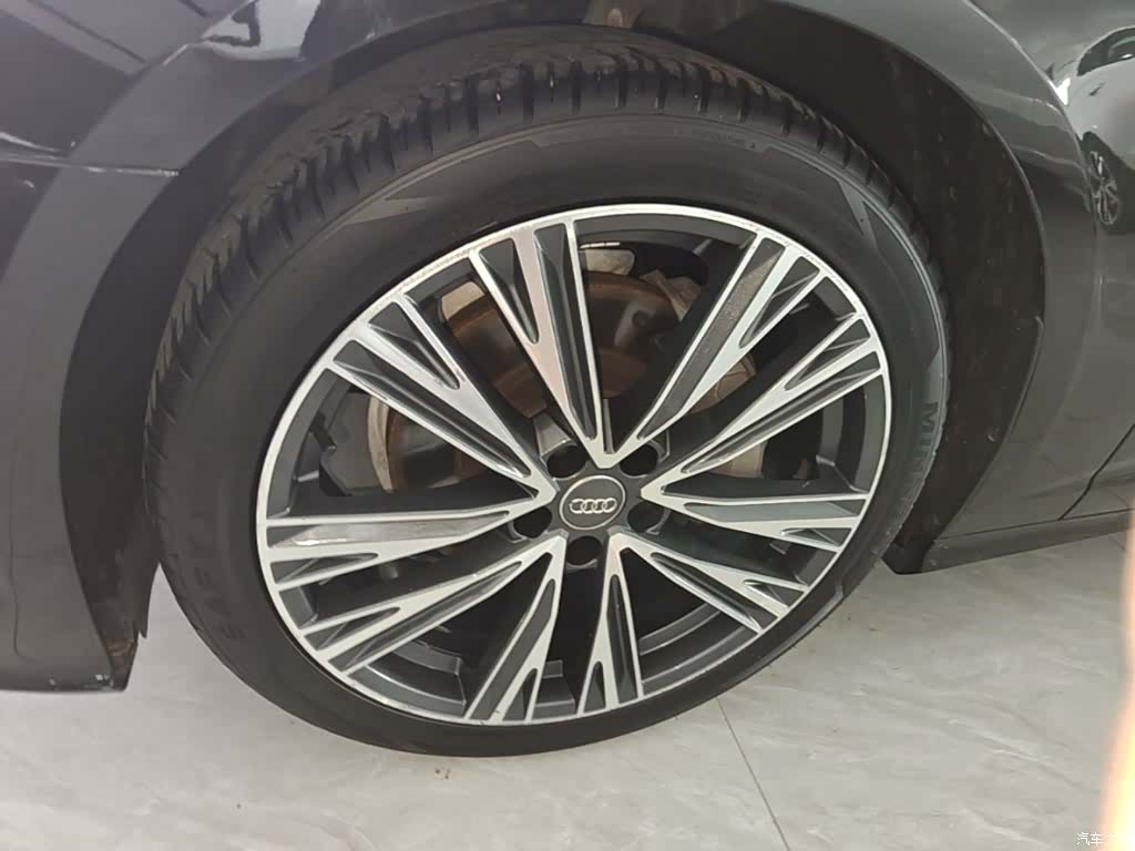 Audi A6L, 2021 23