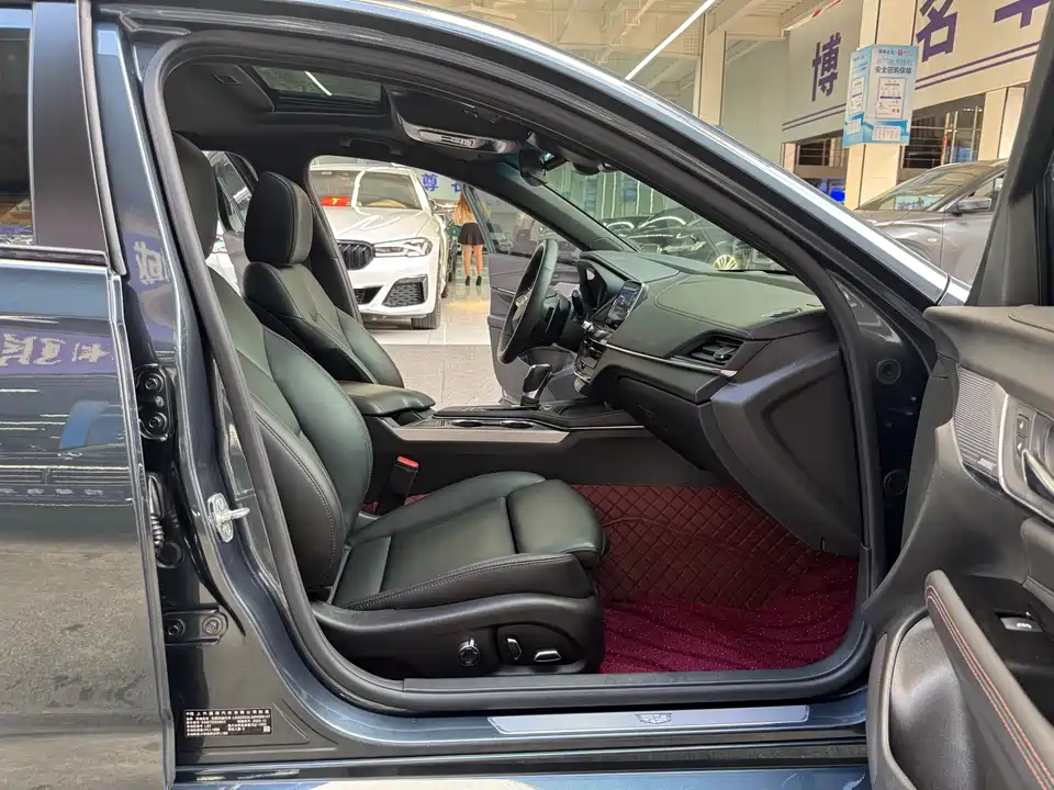 Cadillac CT4