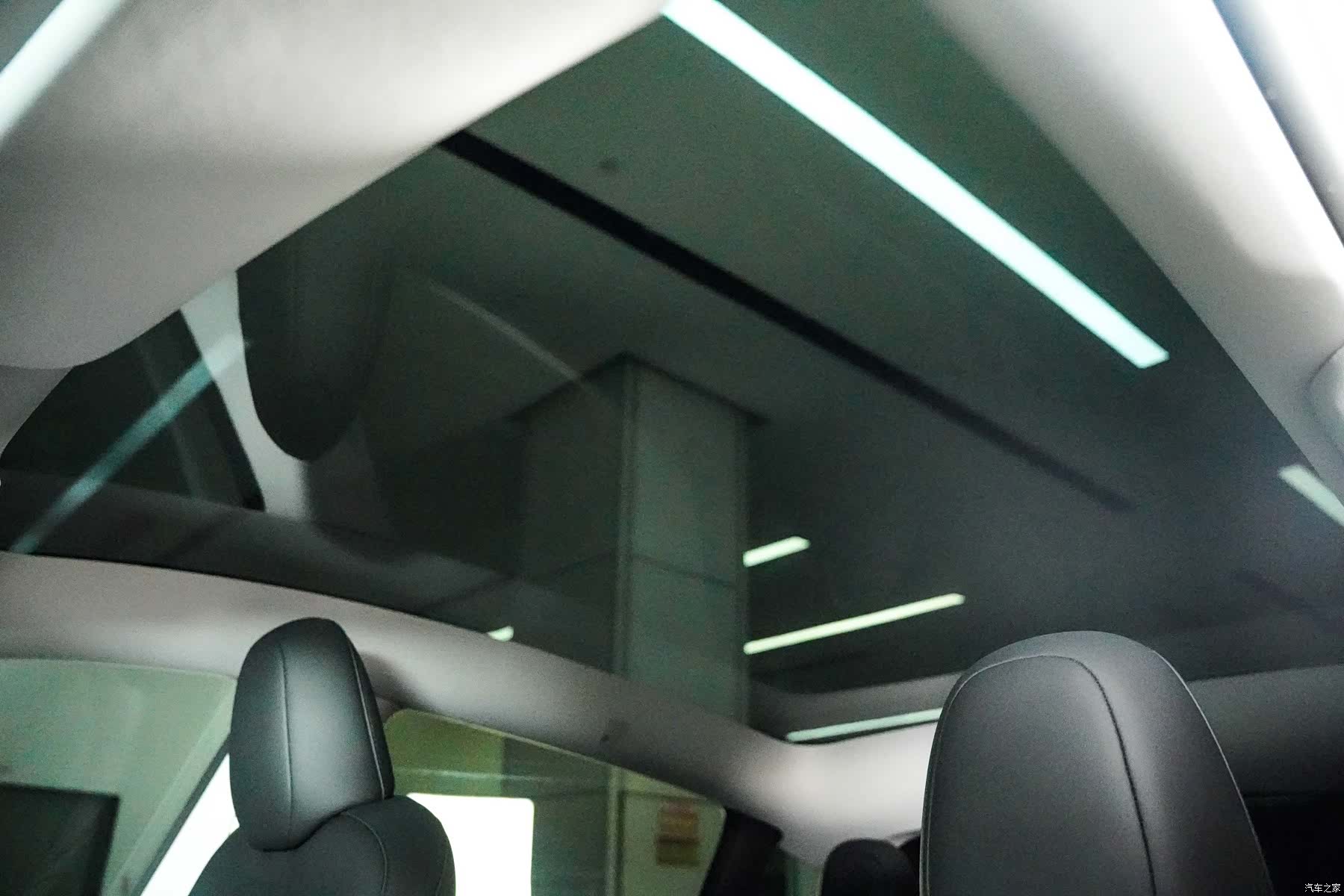 Tesla Model Y, 2024 21