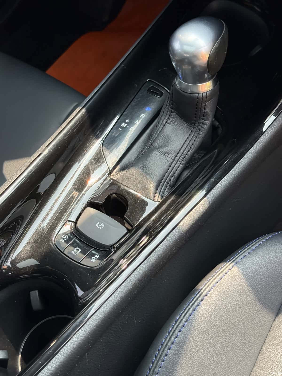 Toyota C-HR, 2022 31