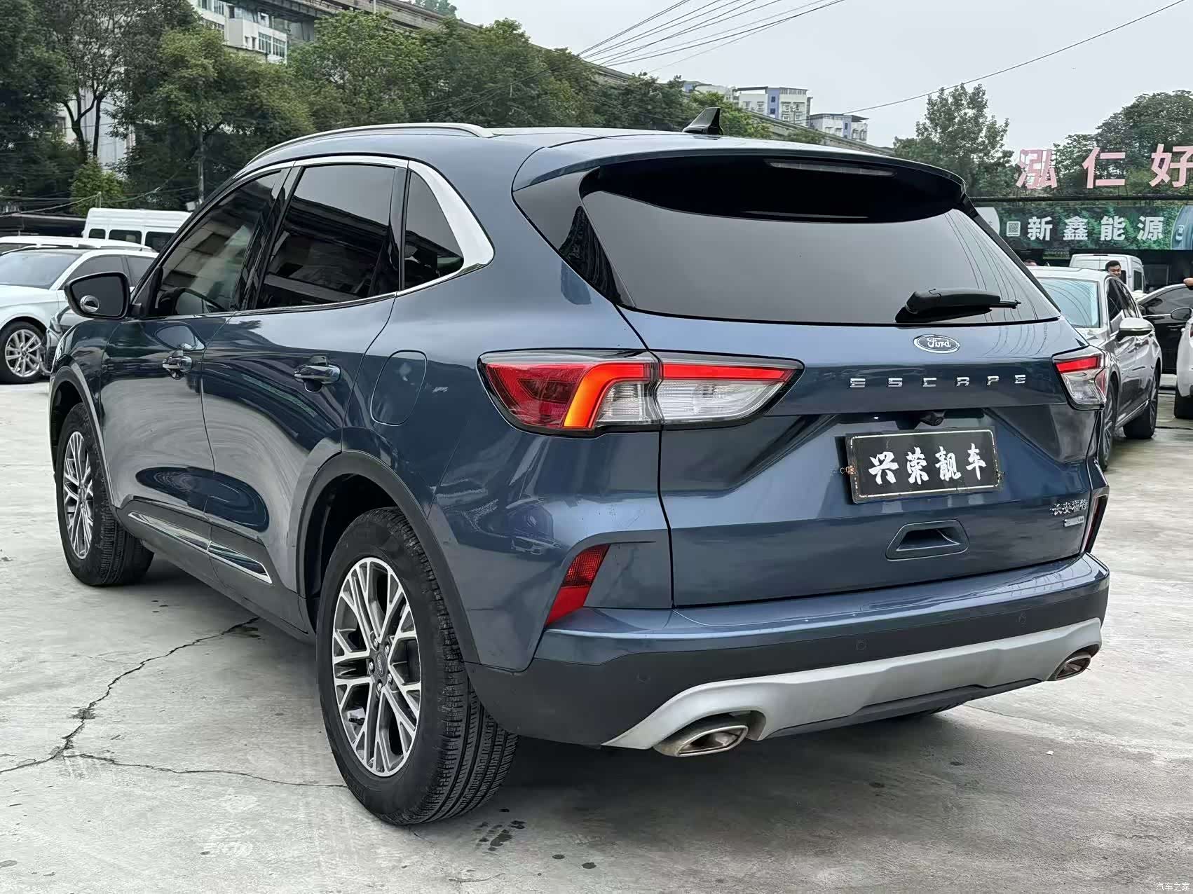 Ford Escape, 2023 все фото