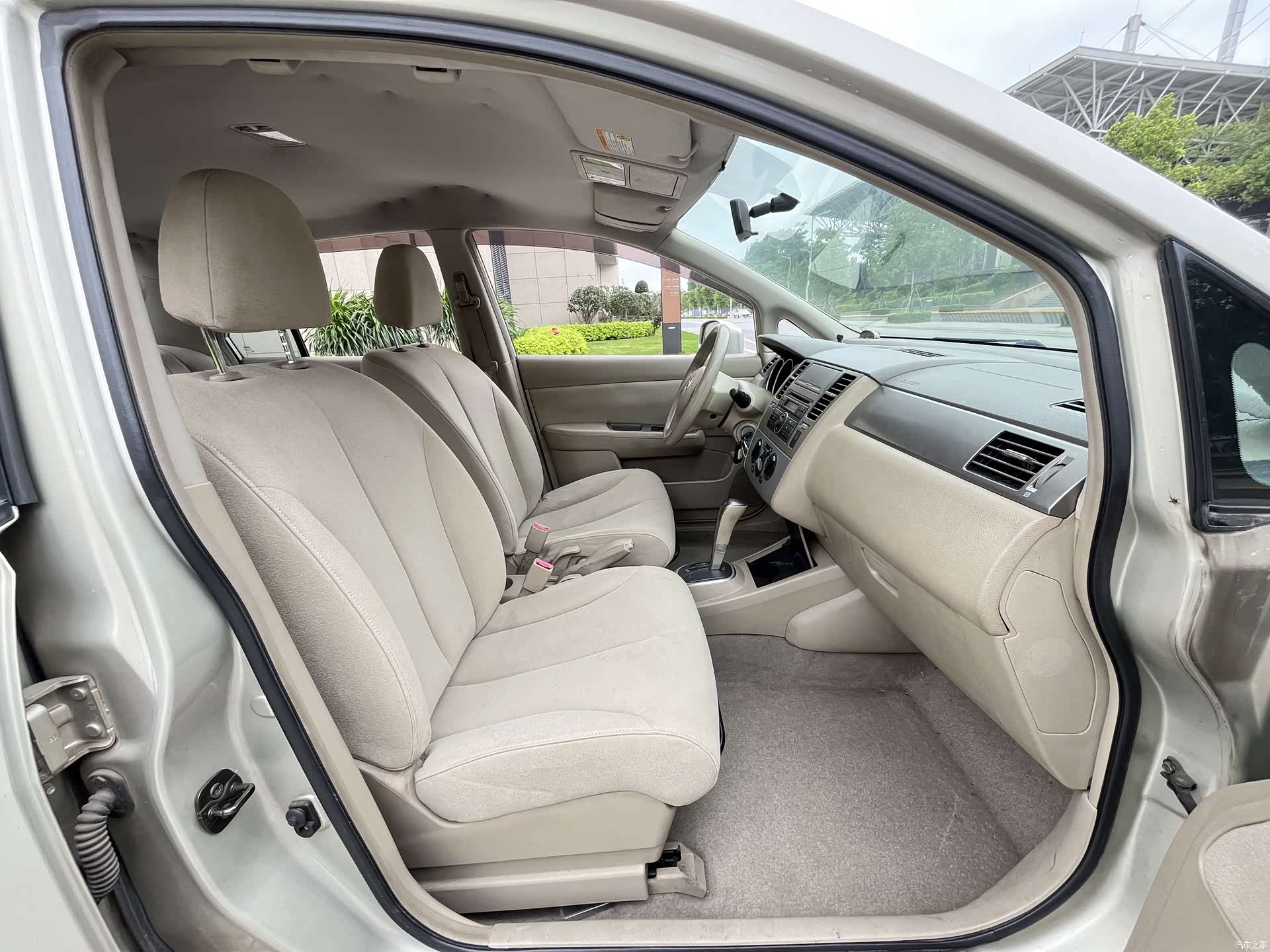 Nissan 1.6JS, 2005 11