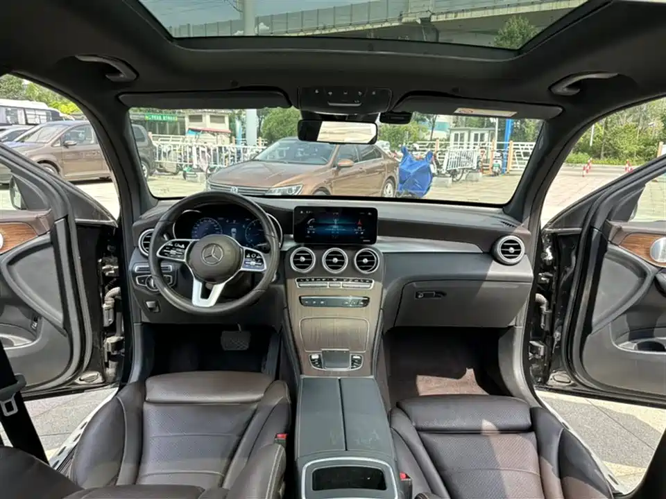 Mercedes-Benz GLC Mercedes-Benz GLC