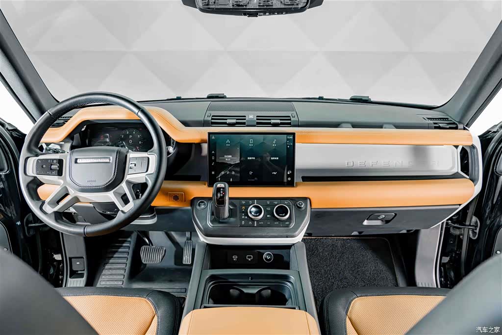Land Rover Defender, 2023 15