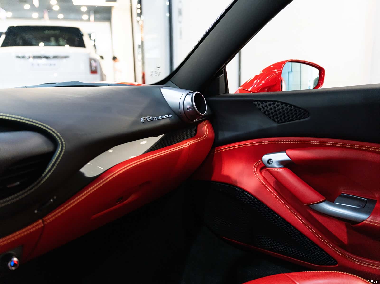 Ferrari F8, 2022 16