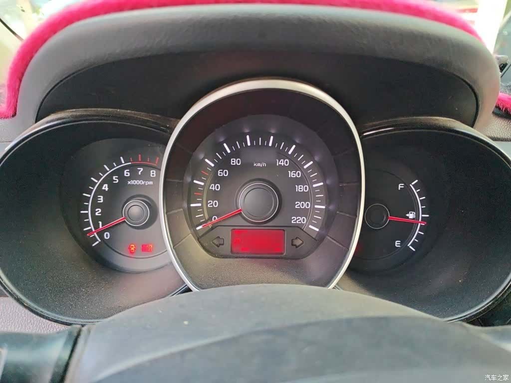 Kia K2, 2015 4