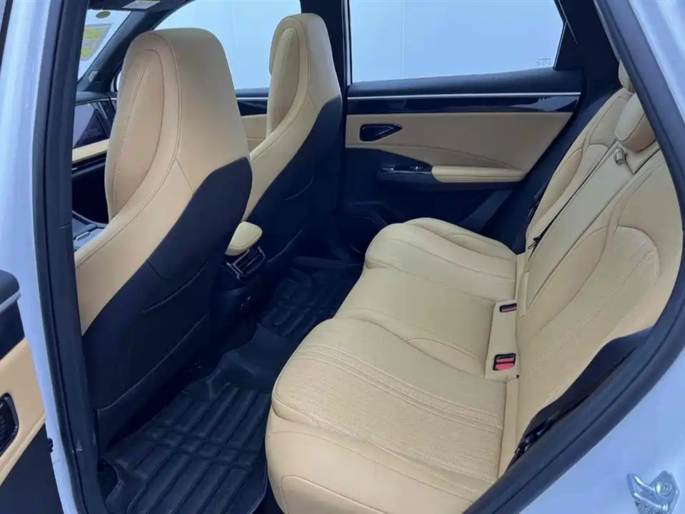 Geely Galaxy Galaxy L7