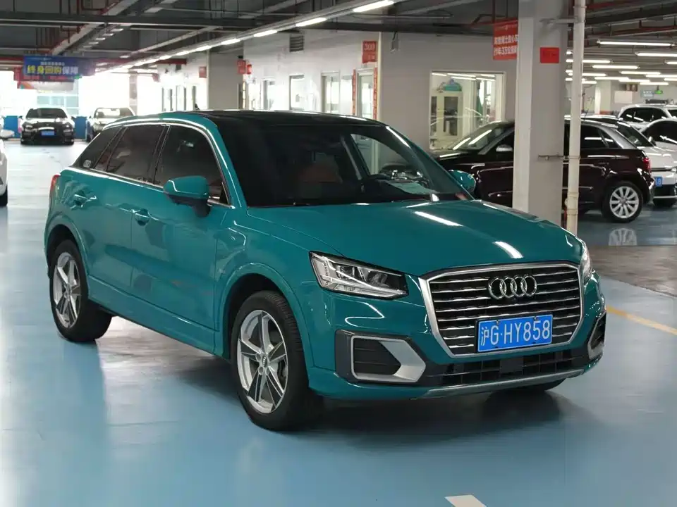 Audi Q2L