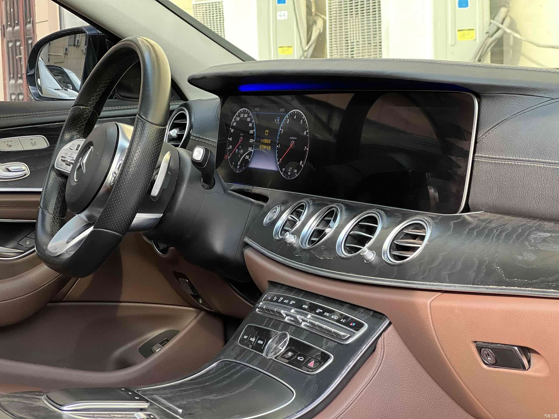 Mercedes-Benz E-Class, 2019 11