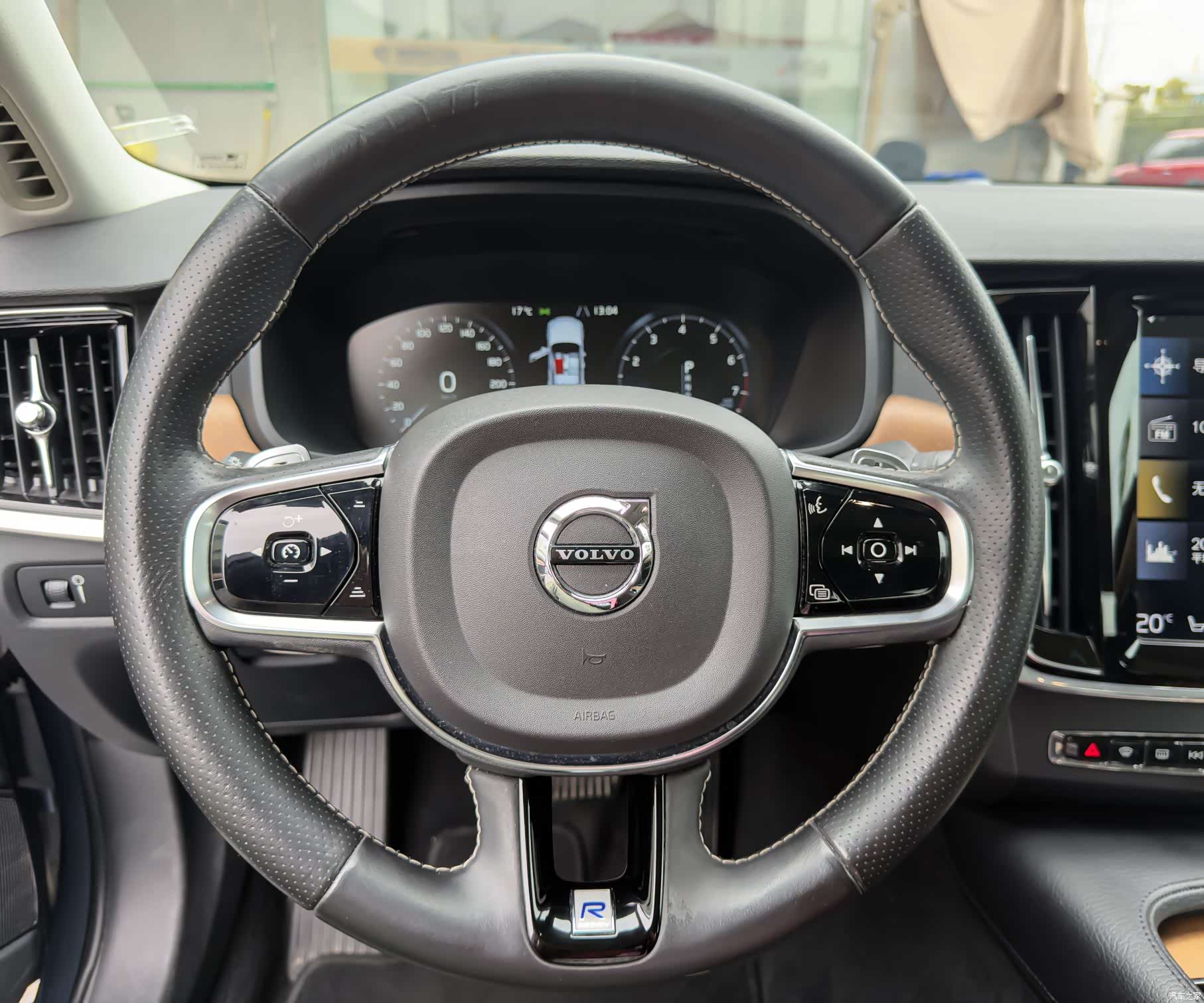 Volvo S90, 2019 21
