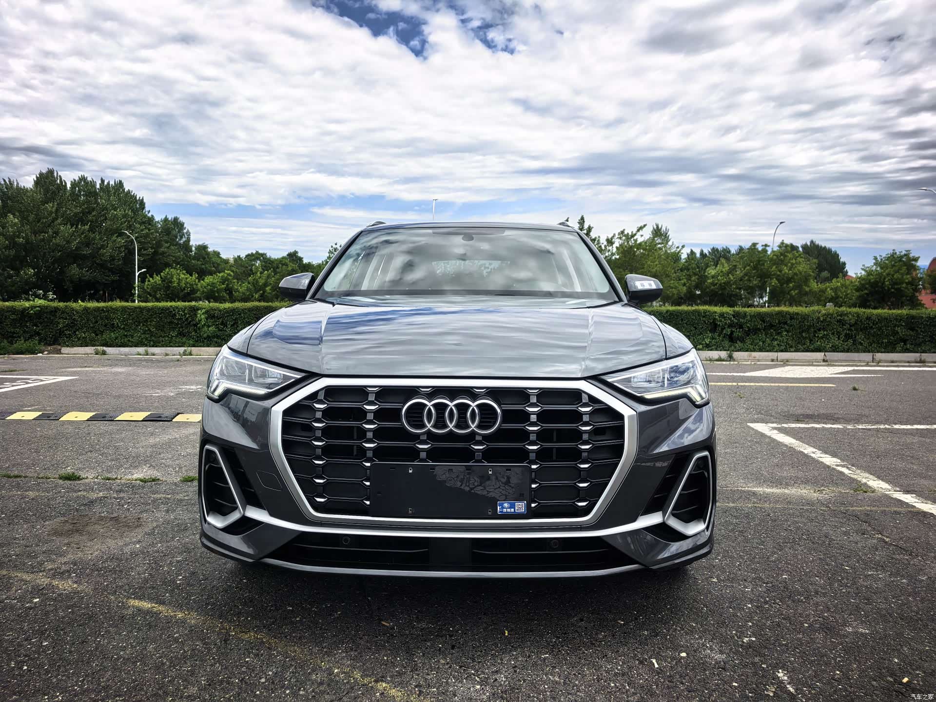 Audi Q3, 2022 2