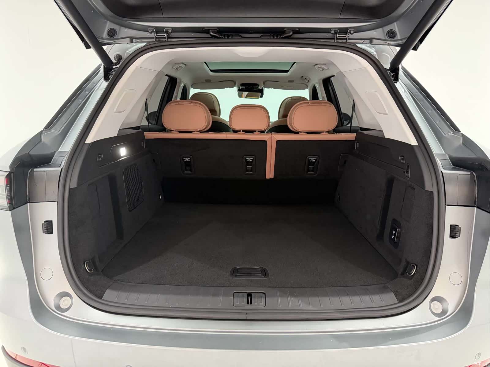 Chery Tiggo 8, 2025 14