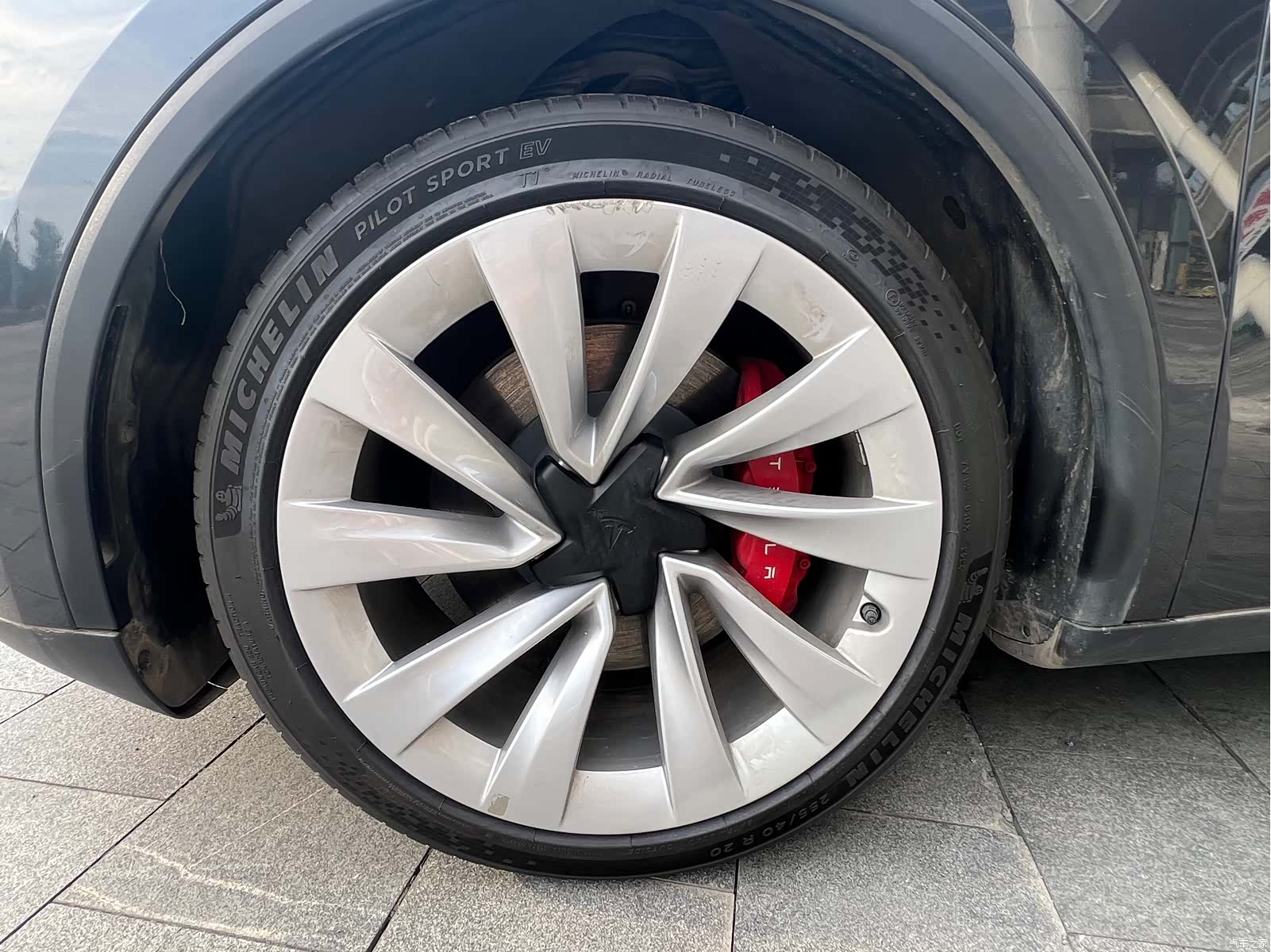 Tesla Model Y, 2025 22