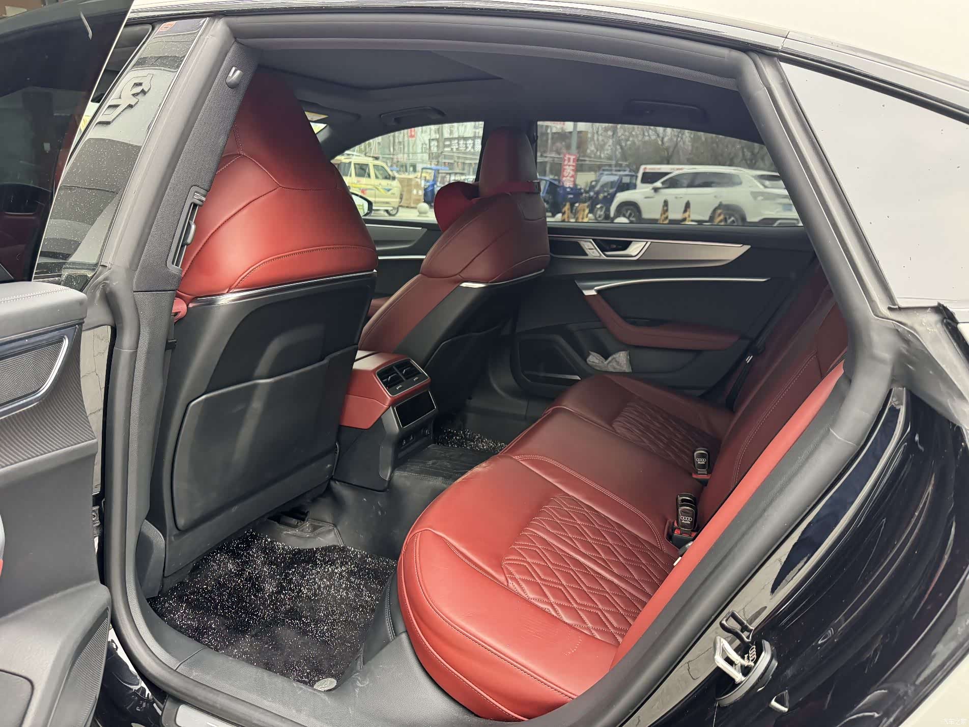 Audi A7L, 2025 7