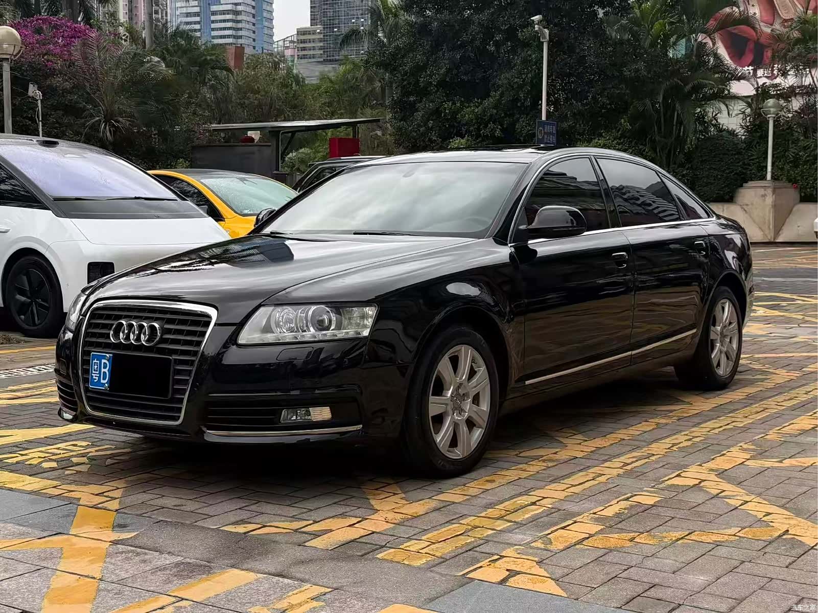Audi A6L, 2010 1