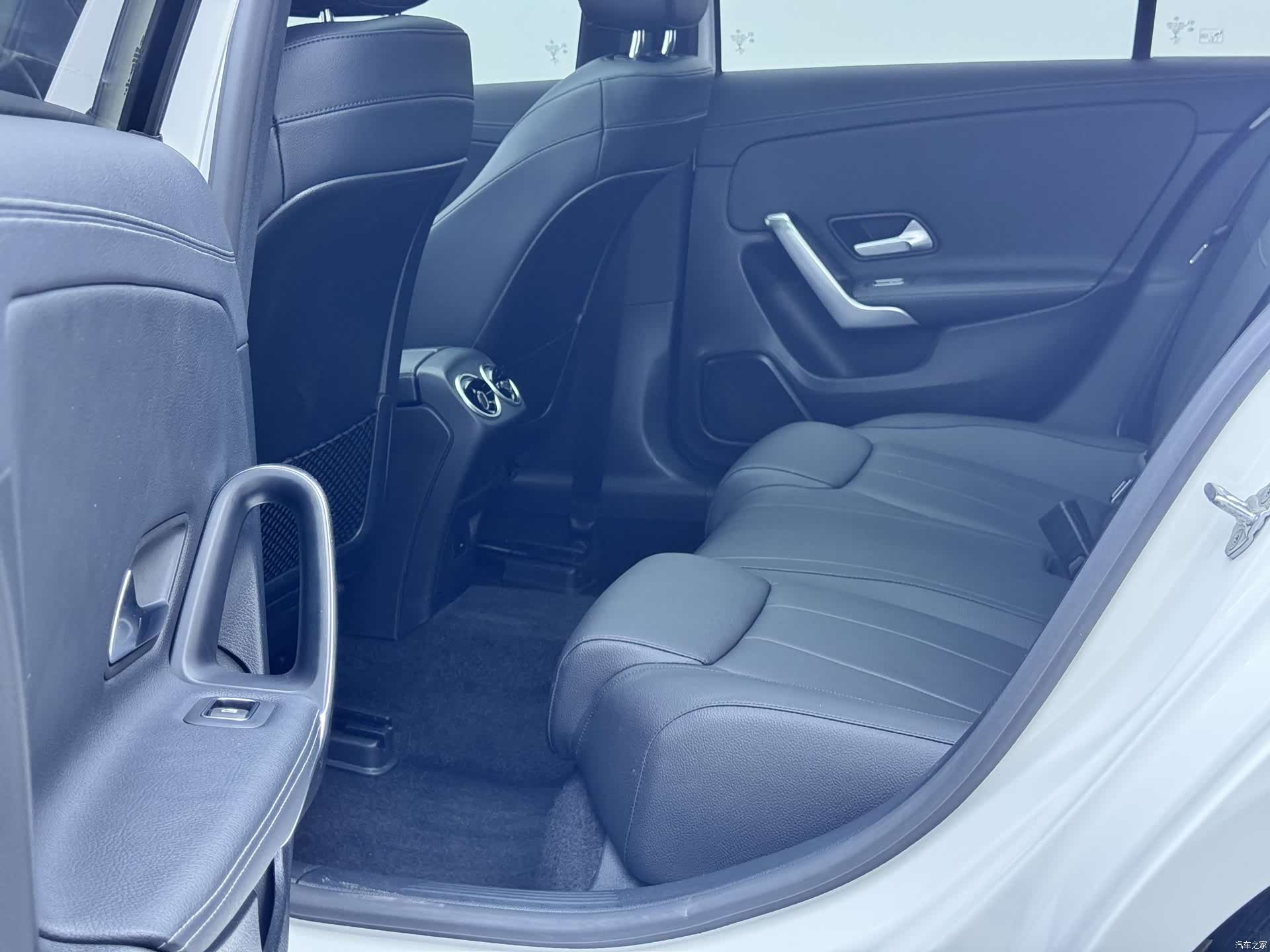 Mercedes-Benz A-Class, 2021 10