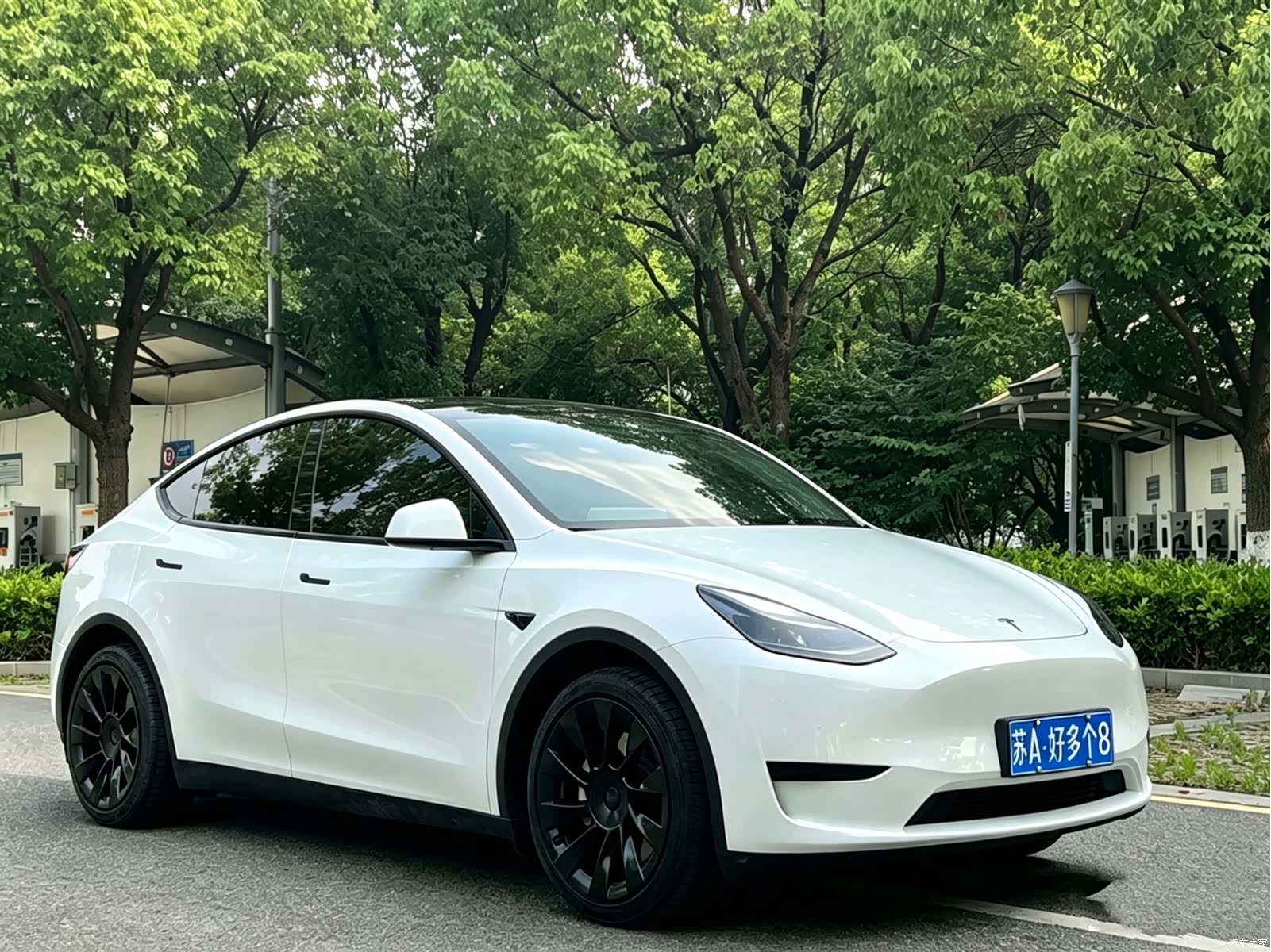 Tesla Model Y, 2023 3